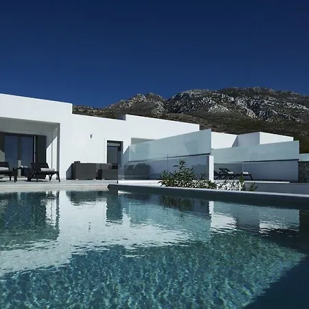 Arpathea * Foiníkion